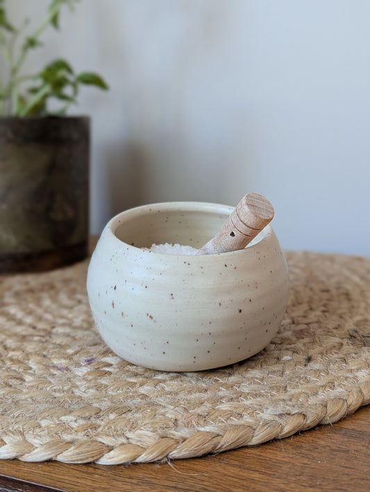Pinch of Salt Pot - Speckled Beige